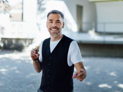 Rebranding in der Schweiz: Wann deine Marke dich bremst — und wie du den Neustart richtig machst